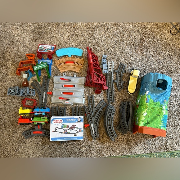 Complete Talking Thomas & Friends Percy Trackmaster set Bulstrode characters - Picture 3 of 3